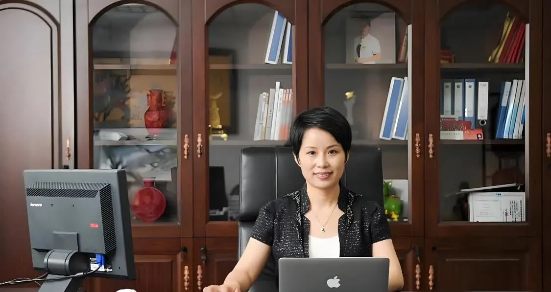www.haiwaiwai.com扬州女首富旗下半导体企业被欧盟列入制裁名单,单日市值蒸发逾20亿